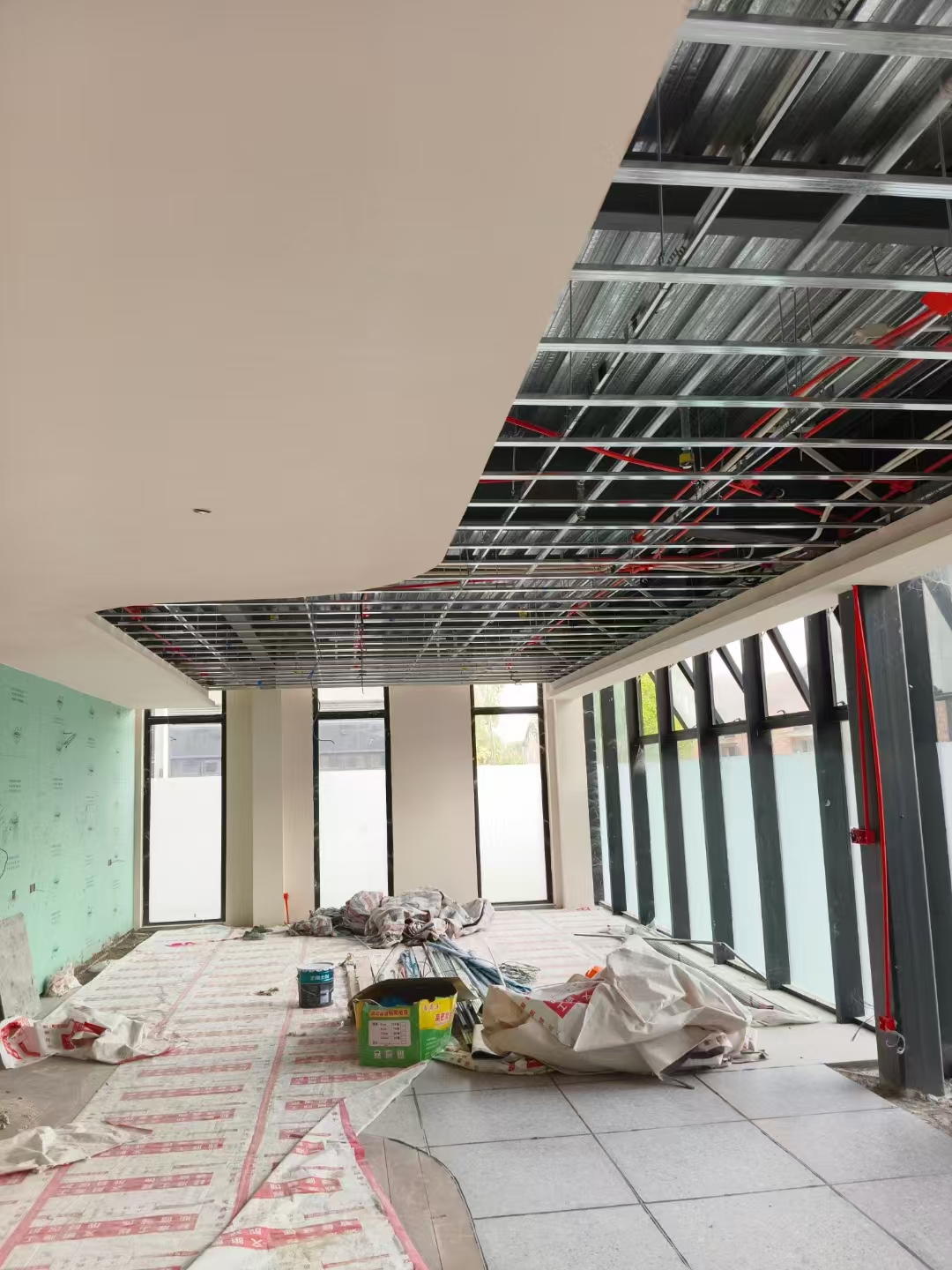 苏州办公室吊顶装修