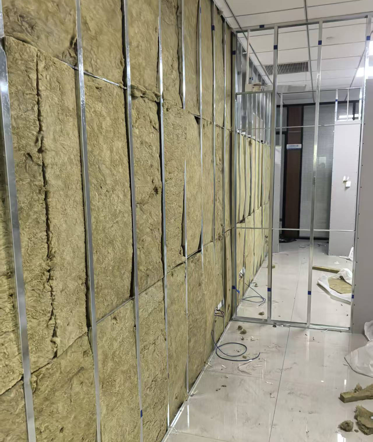 苏州隔墙施工